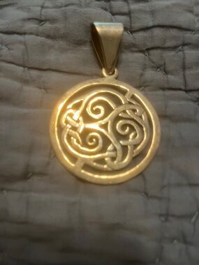 Retired Silpada 925 Sterling Silver Celtic Triskele Knot pendant